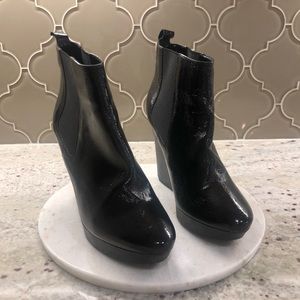 Jimmy Choo, black patent wedge, booties, size 39.